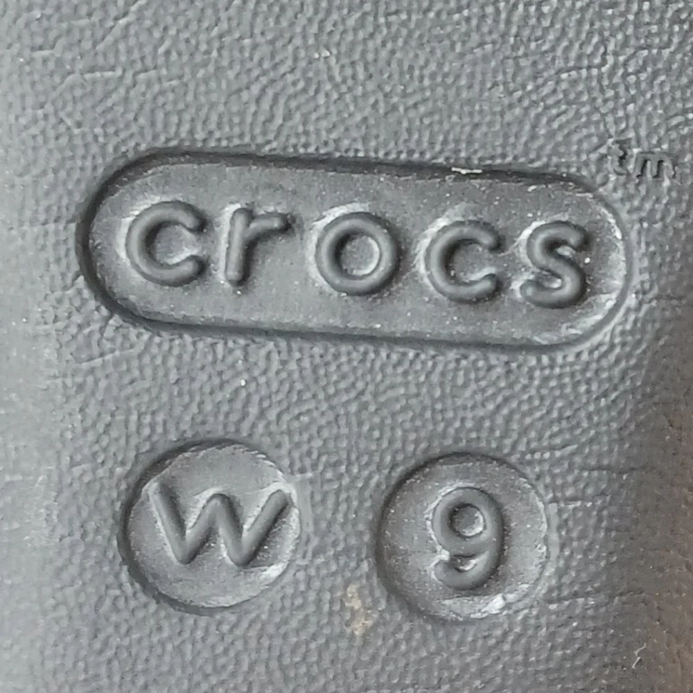 CROCS Solid Black Flat Ballet Loafer Slipper Dress Shoes Iconic Comfort Size 9